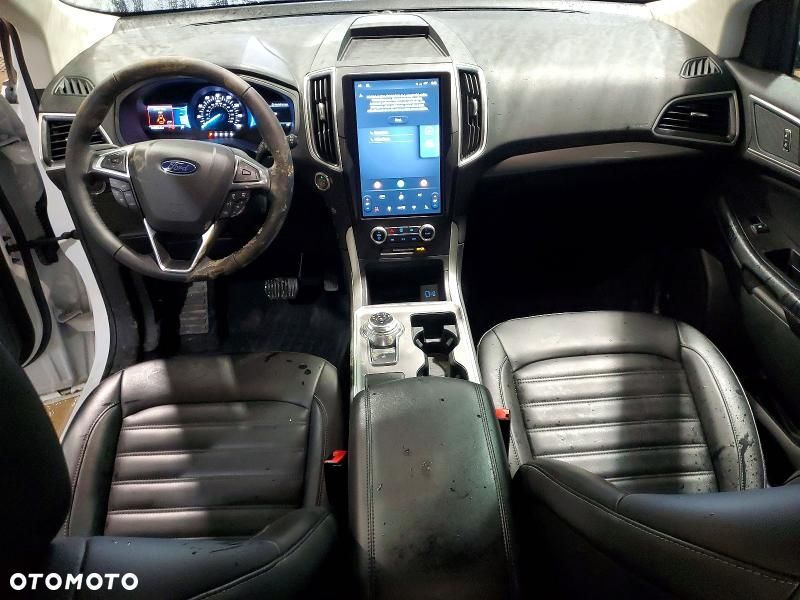 Ford Edge - 12