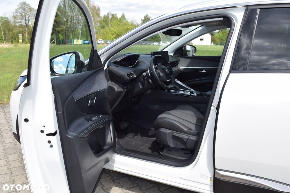 Peugeot 3008 225 e-EAT8 Allure - 16