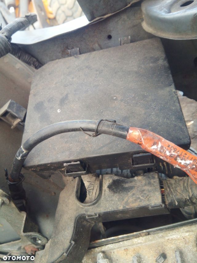 Nissan Tiida PUSZKA BEZPIECZNIKÓW MODUŁ 1.5 DCI - 1