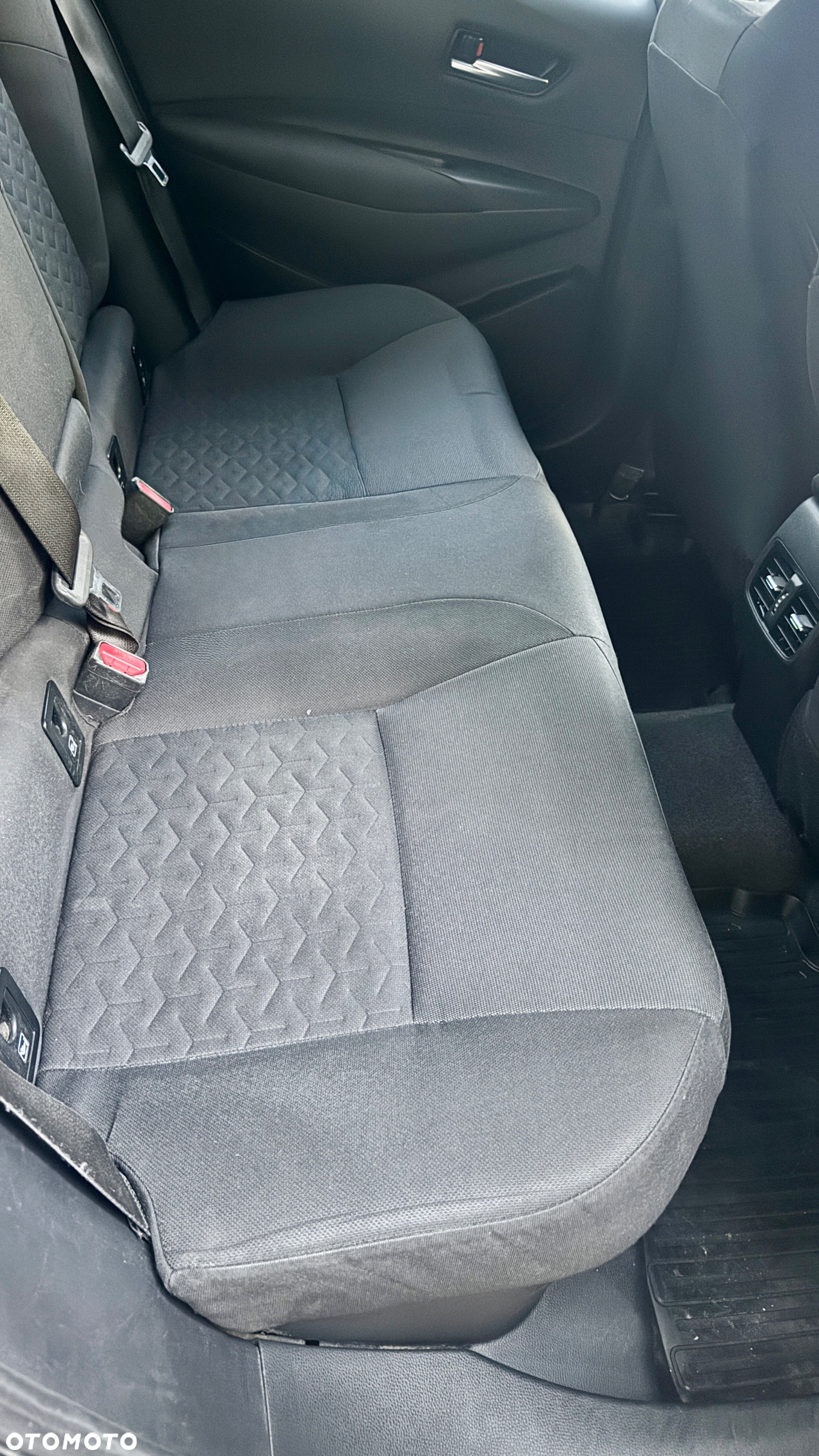 Toyota Corolla 1.8 Hybrid Comfort - 11