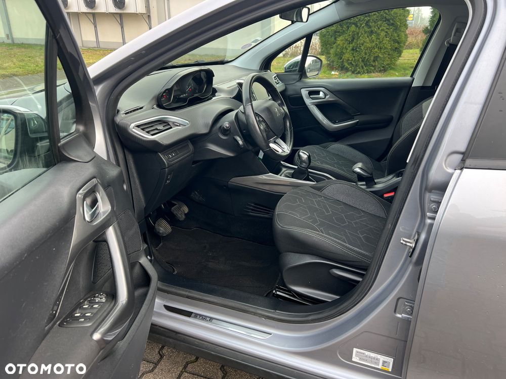 Peugeot 2008 PureTech 82 Style - 7