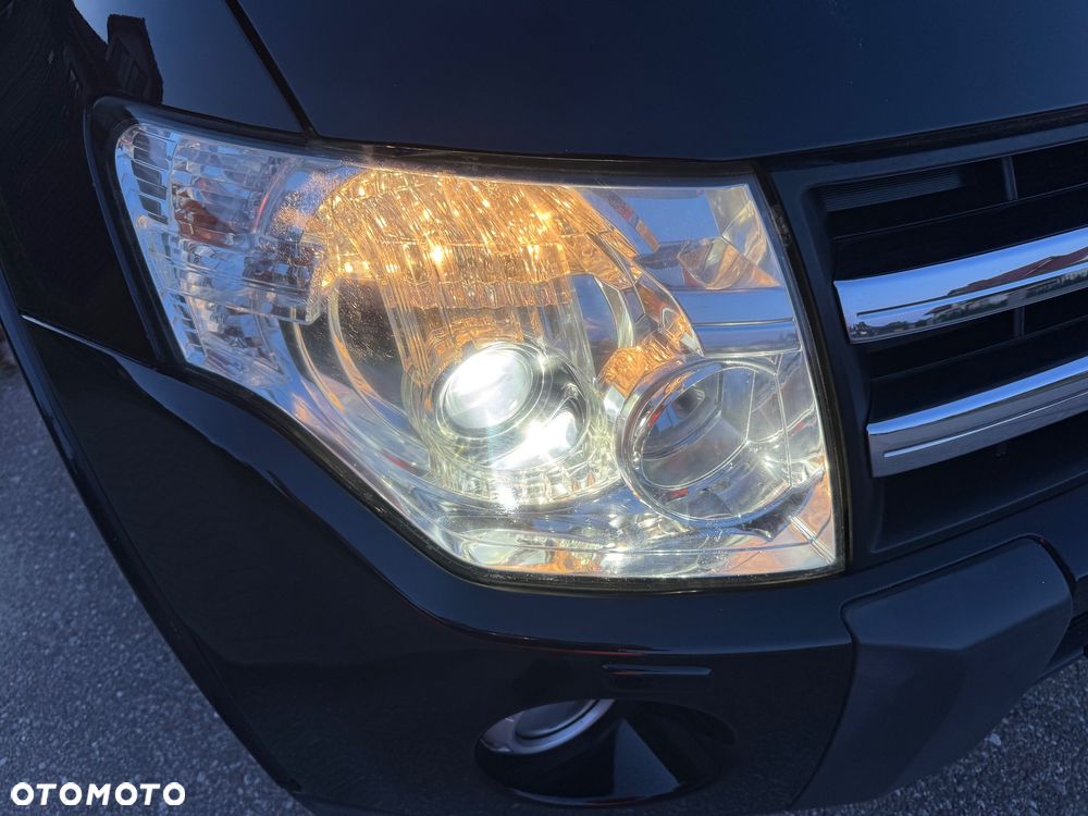 Mitsubishi Pajero 3.2 DI-D Automatik Intense - 30