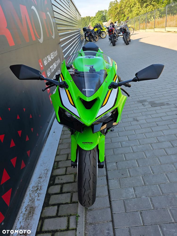 Kawasaki ZX - 17