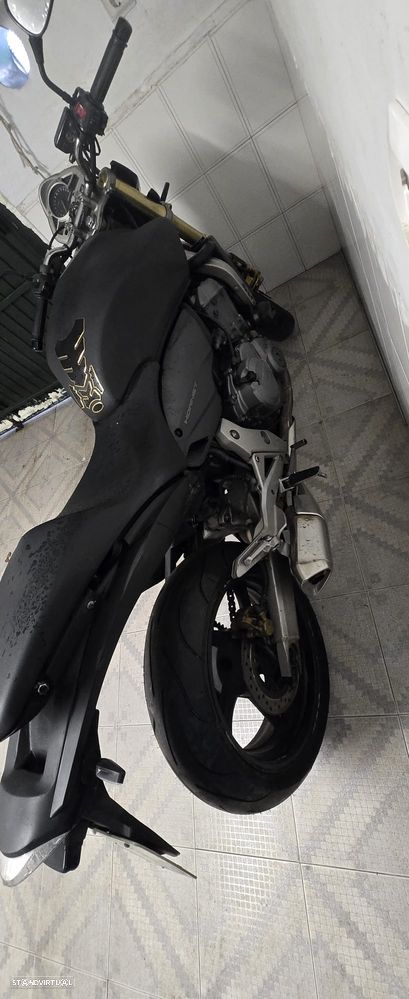 Honda CB - 4