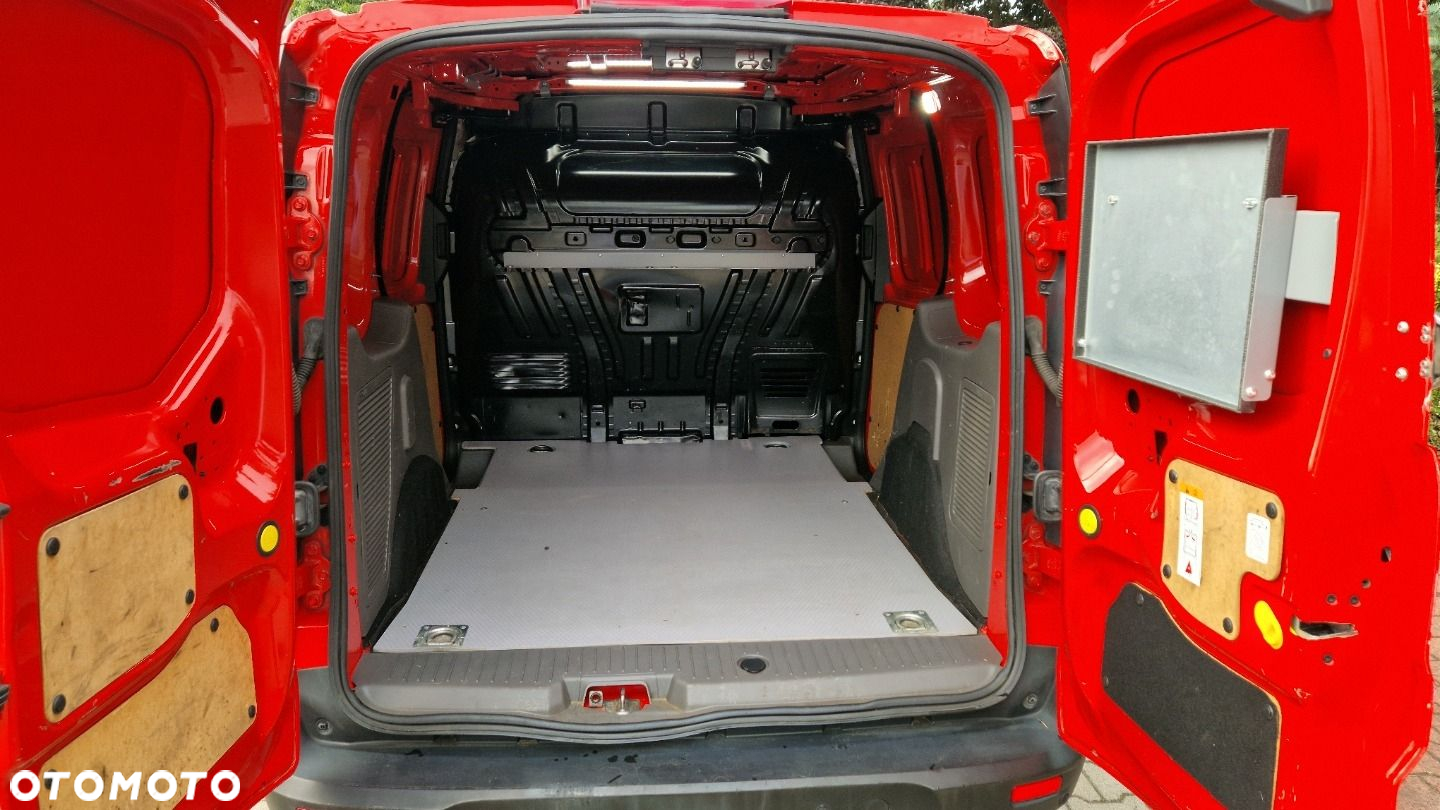 Ford Transit Conect - 11