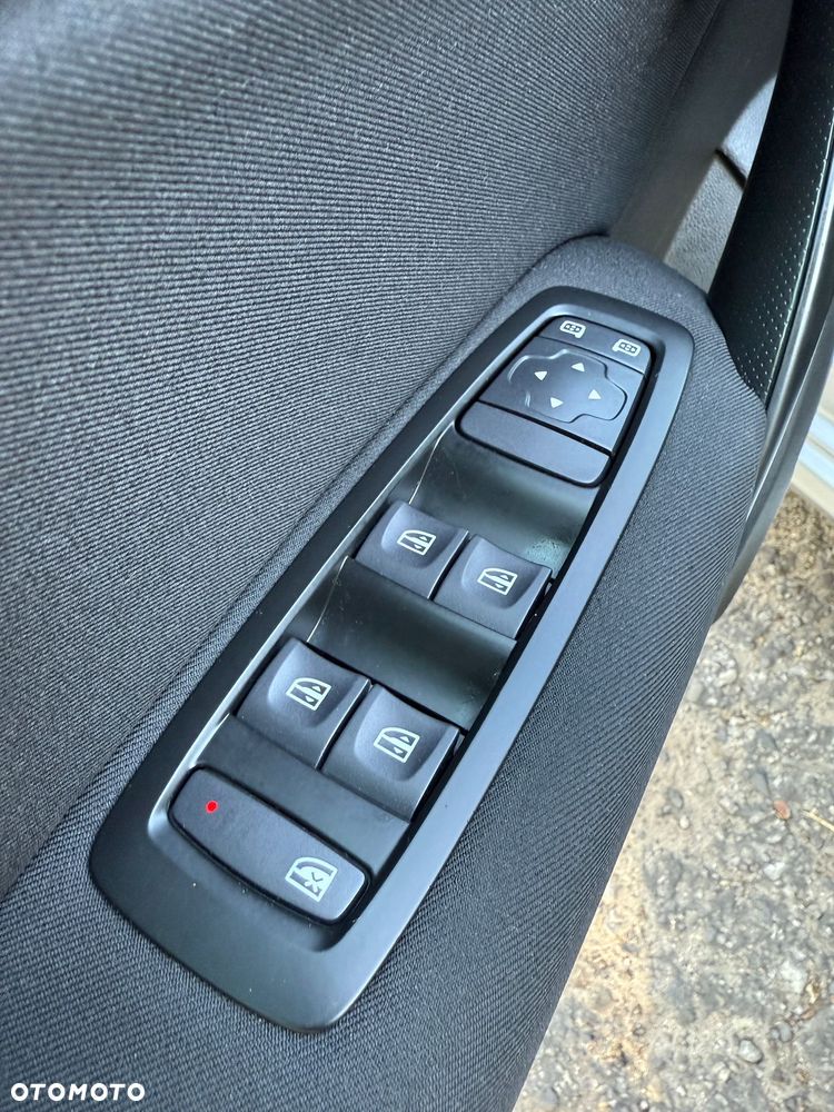 Renault Megane 1.2 Energy TCe Zen - 21