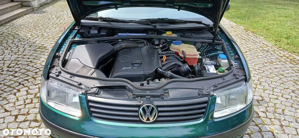 Volkswagen Passat - 9