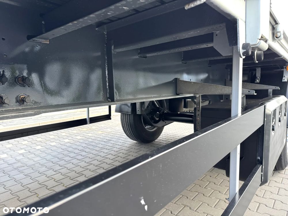 Schwarzmuller Przyczepa burtowa budowlanka 2017 r + Mercedes Actros 26.48 z HDS 2017 r - 31