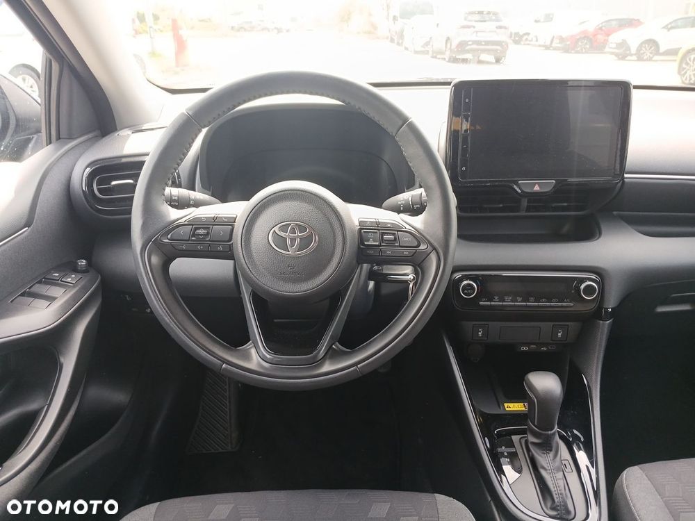 Toyota Yaris - 12