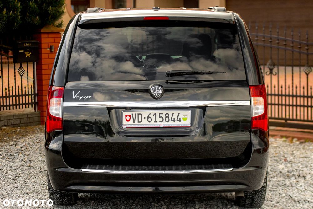 Lancia Voyager 2.8 CRD16v Gold - 11