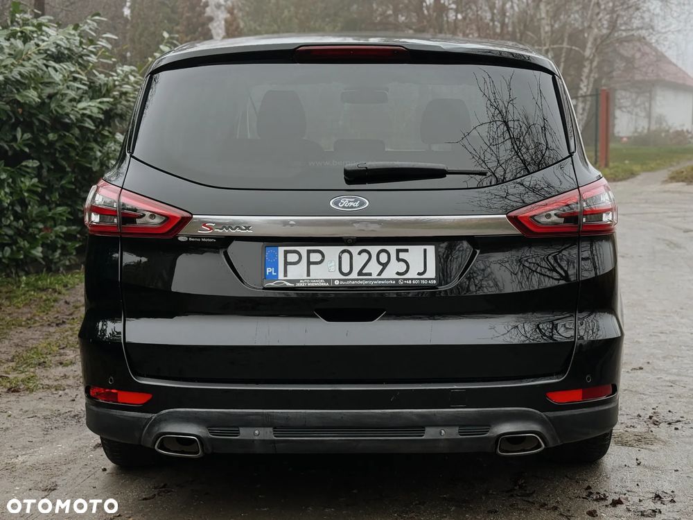 Ford S-Max 2.0 TDCi Titanium PowerShift - 7