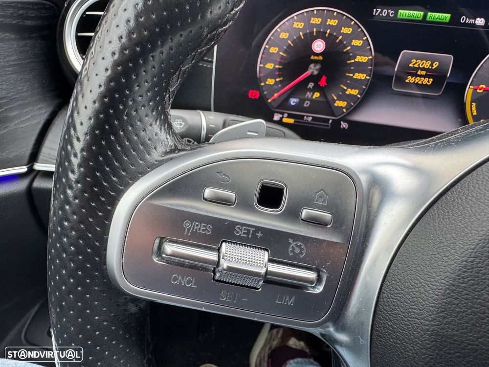 Mercedes-Benz E 300 de AMG Line - 22