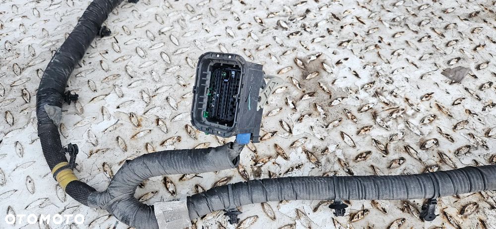 RAM 1500 V 5 2019- 4X4 5.7 HEMI QUAD CAB 1,5 Big Horn Rama samonośna Podwozie Poduszka ramy Osłona zbiornika Obudowa 52029964ac Przewód hamulcowy pompy ABS Instalacja ramy Wiązka kable Ucho Hak przedni Mocowanie 68323651AA 68323650AA - 34