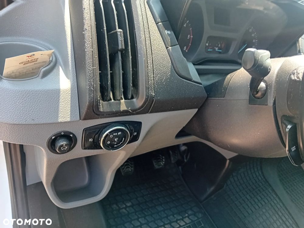 Ford Transit - 20