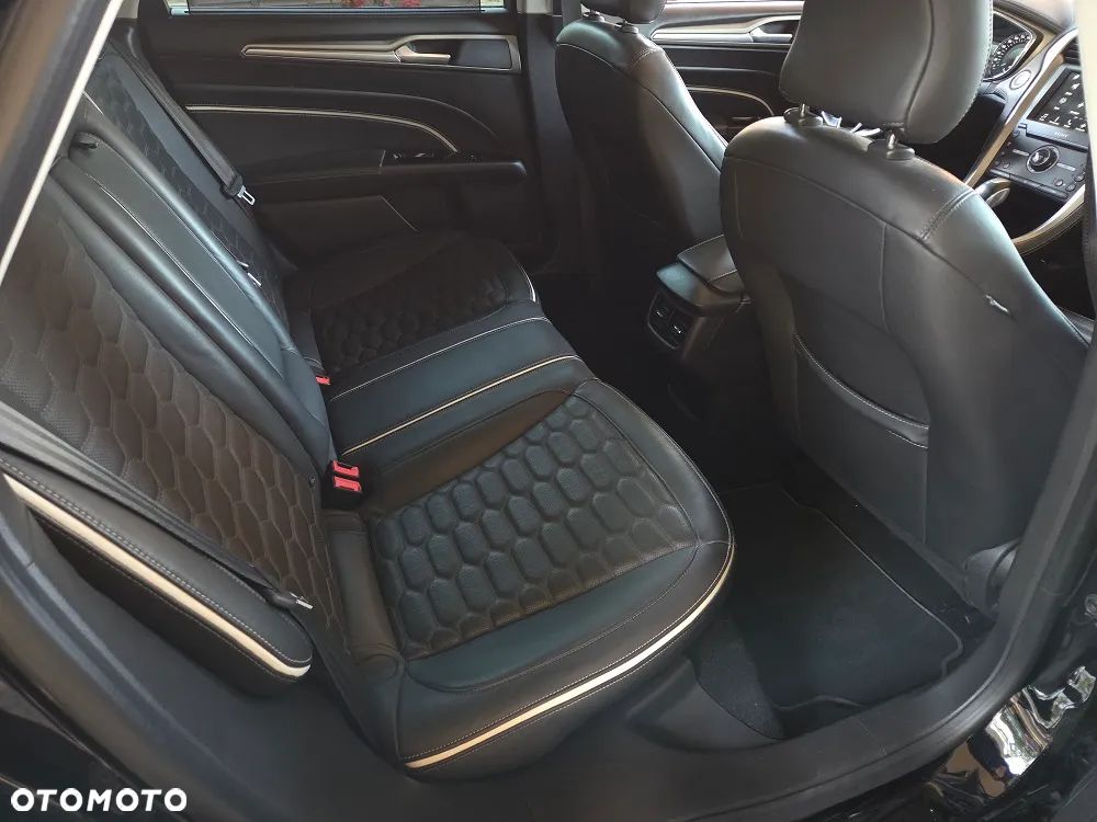 Ford Mondeo Turnier TDCi Bi-Turbo PowerShift-Aut Vignale - 33