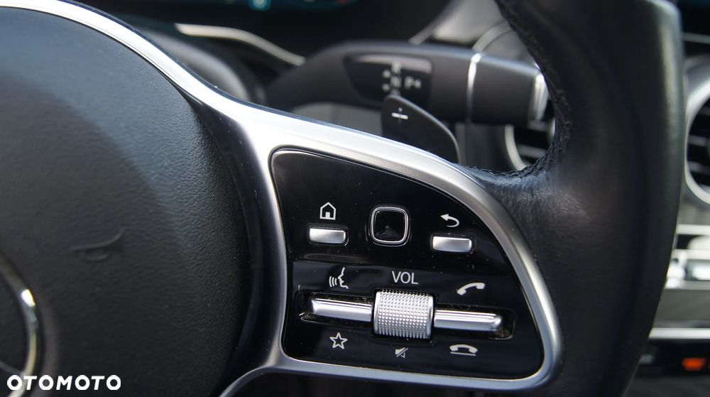 Mercedes-Benz Klasa C 220 d T 9G-TRONIC AMG Line - 17