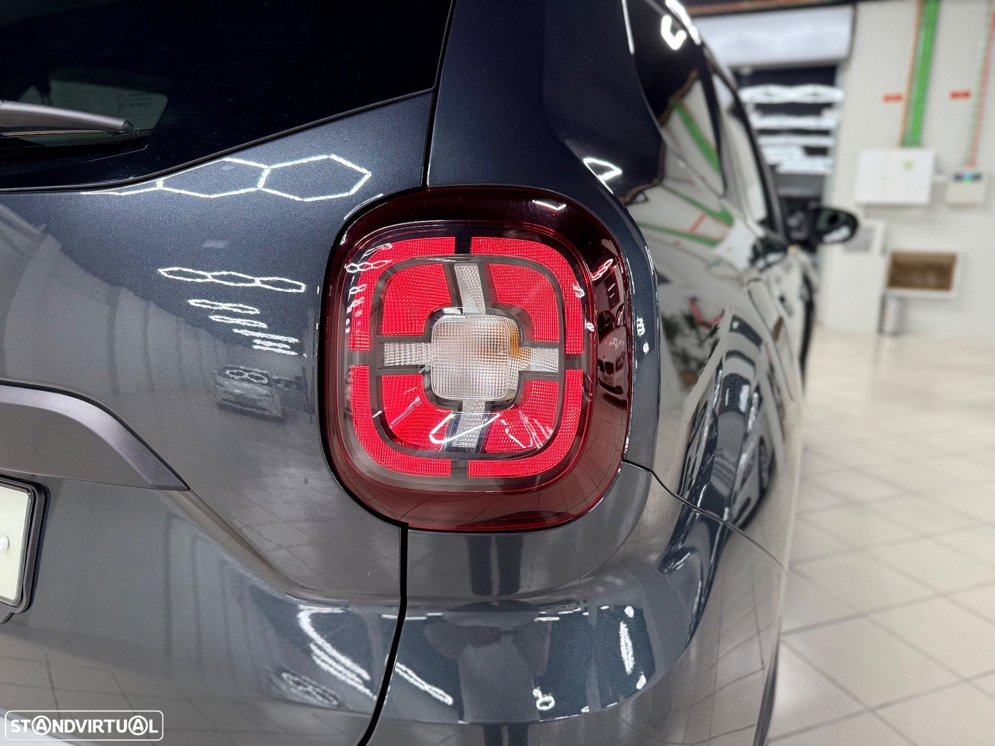 Dacia Duster 1.0 TCe Essential - 11