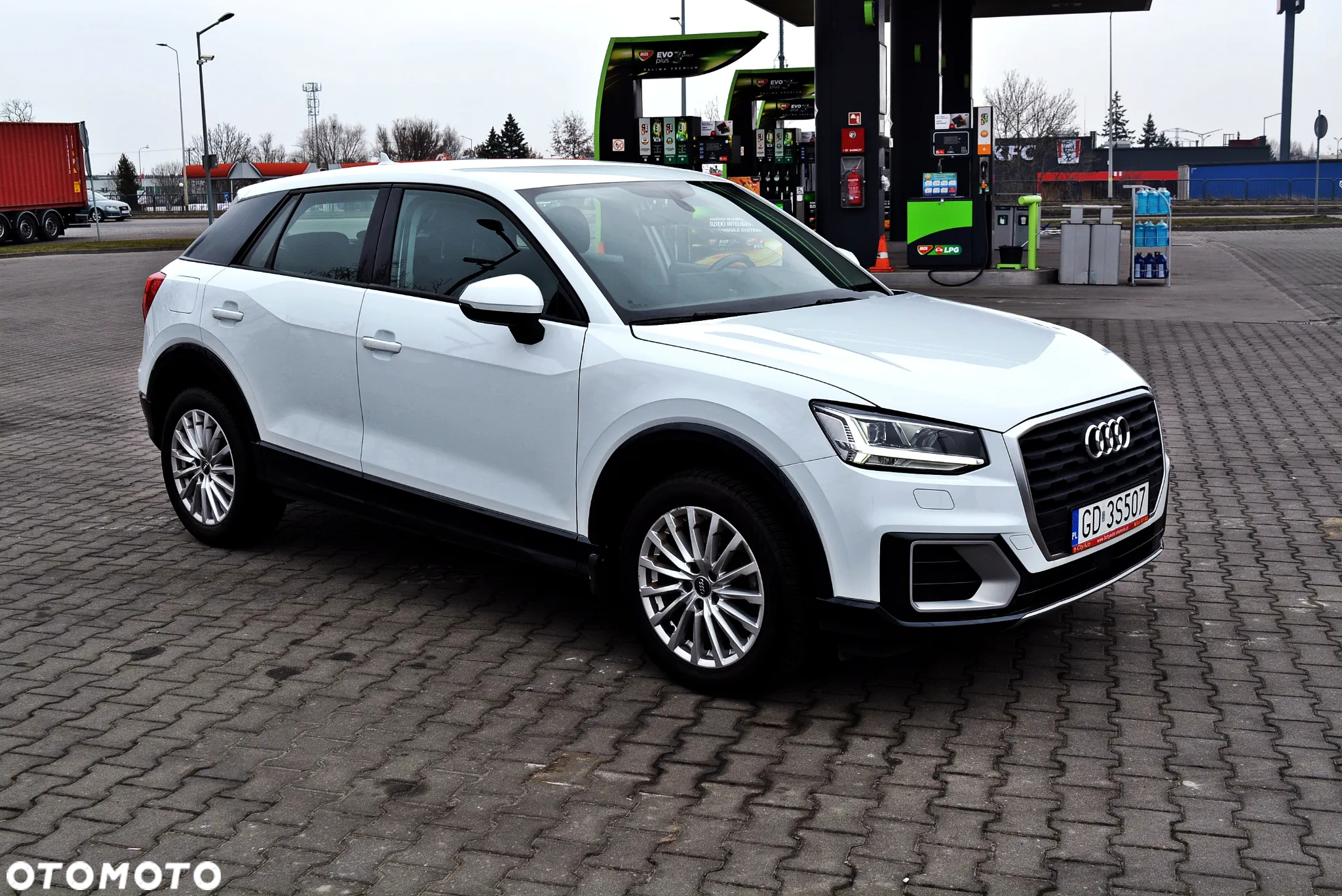 Audi Q2 1.6 TDI Sport - 2