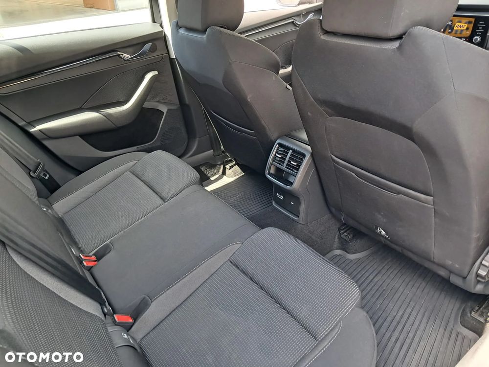 Skoda Octavia 2.0 TDI Ambition DSG - 27