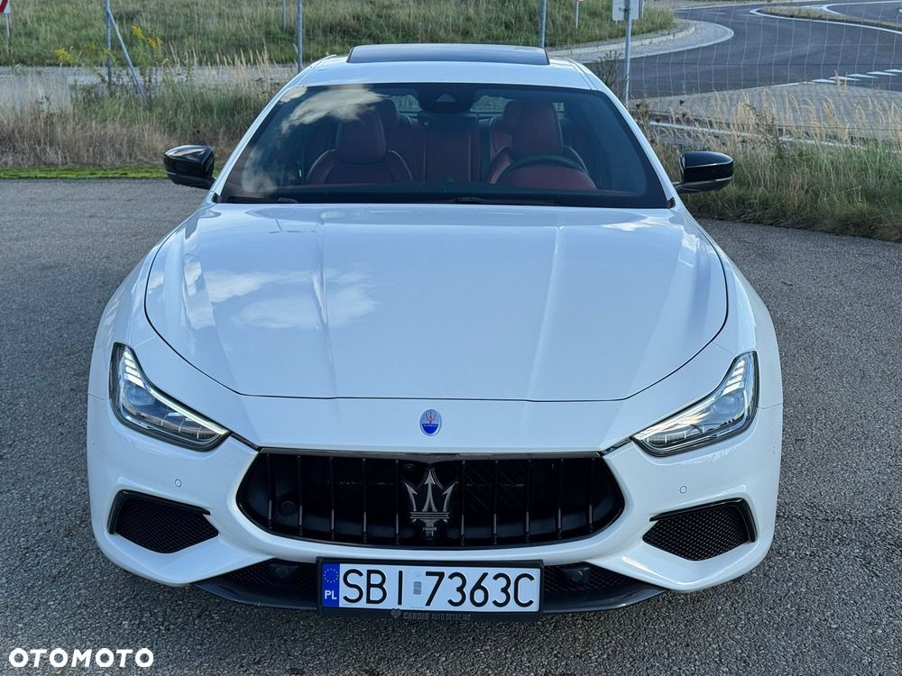 Maserati Ghibli S GranSport - 8