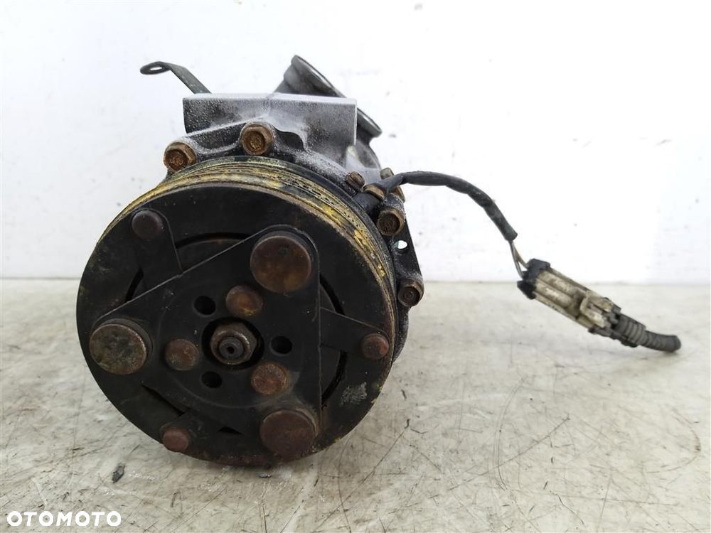 Sprężarka klimatyzacji Opel Astra II CORSA COMBO MERIVA A 1,7 2.0 24422013 - 2