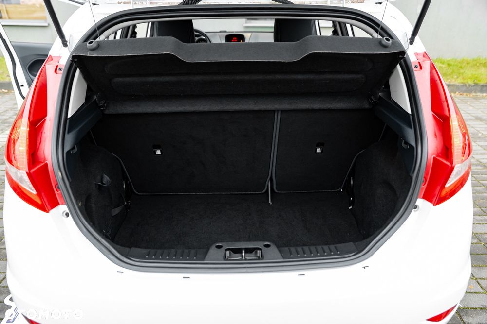 Ford Fiesta 1.6 Ti-VCT Titanium - 14