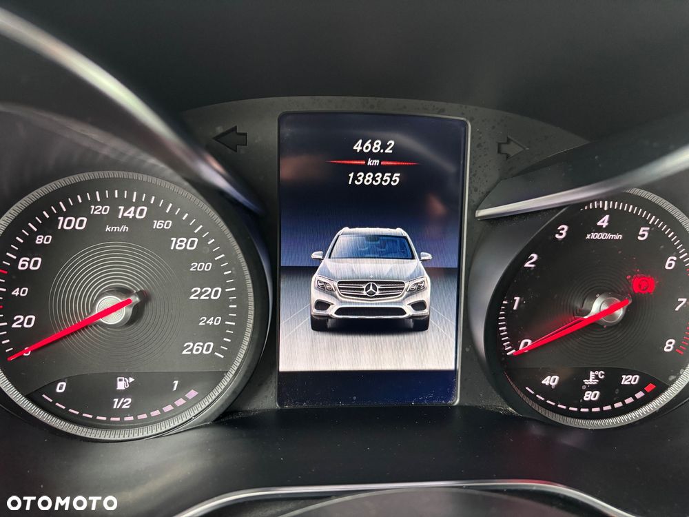 Mercedes-Benz GLC 250 4-Matic - 22