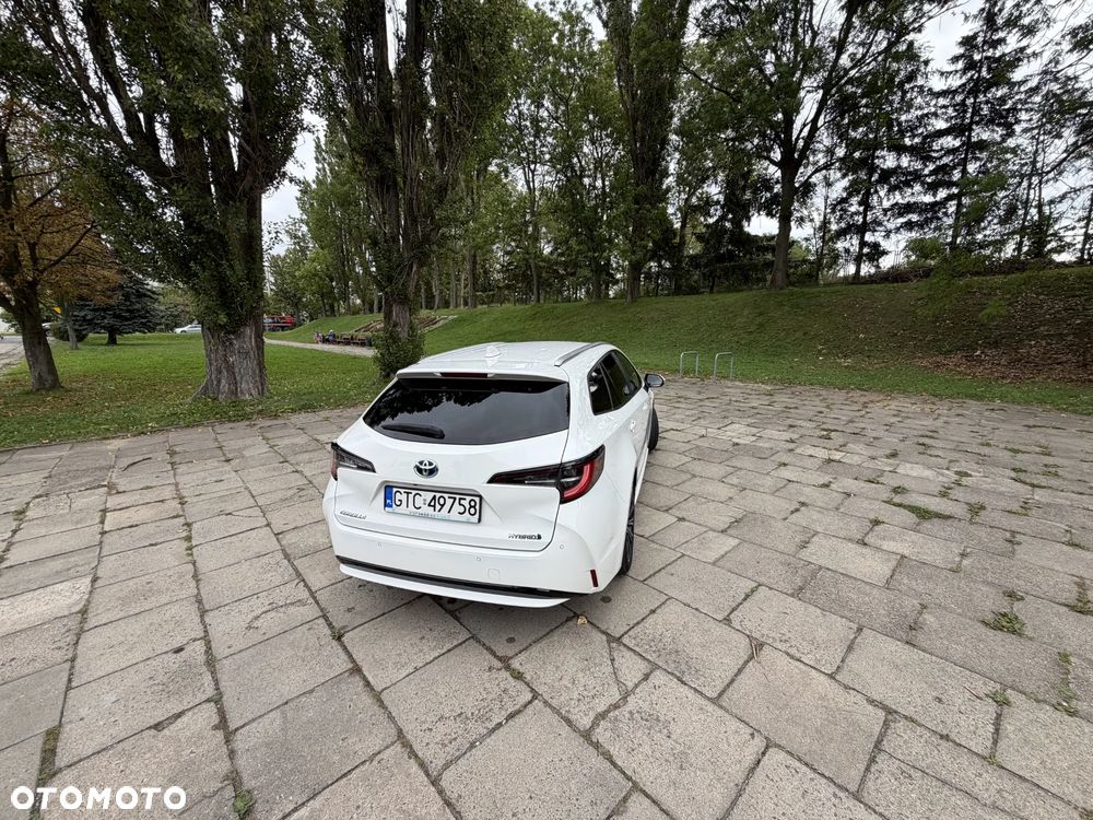 Toyota Corolla 1.8 Hybrid Comfort - 22