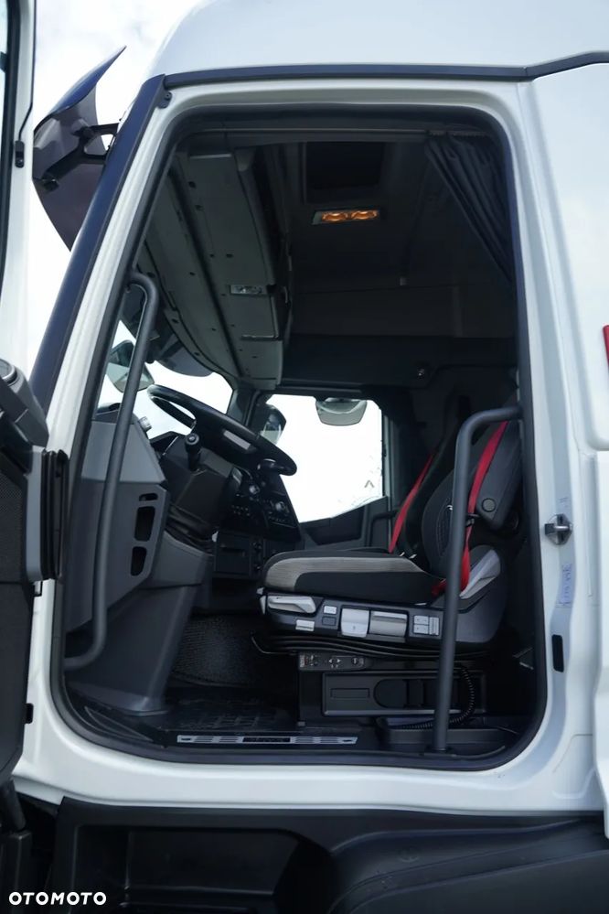 Scania T 520 / PEŁNY ADR / RETARDER  / - 24