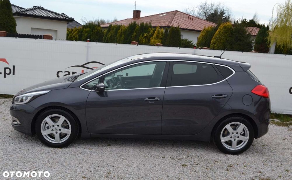 Kia Ceed 1.6 GDI DCT Platinum Edition - 9