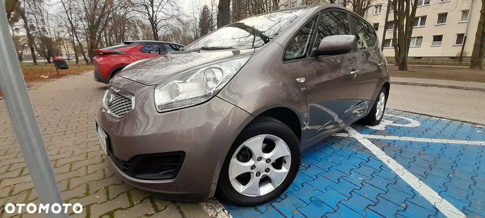 Kia Venga 1.6 L - 1
