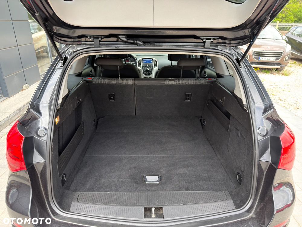 Opel Astra 1.7 CDTI Cosmo - 25