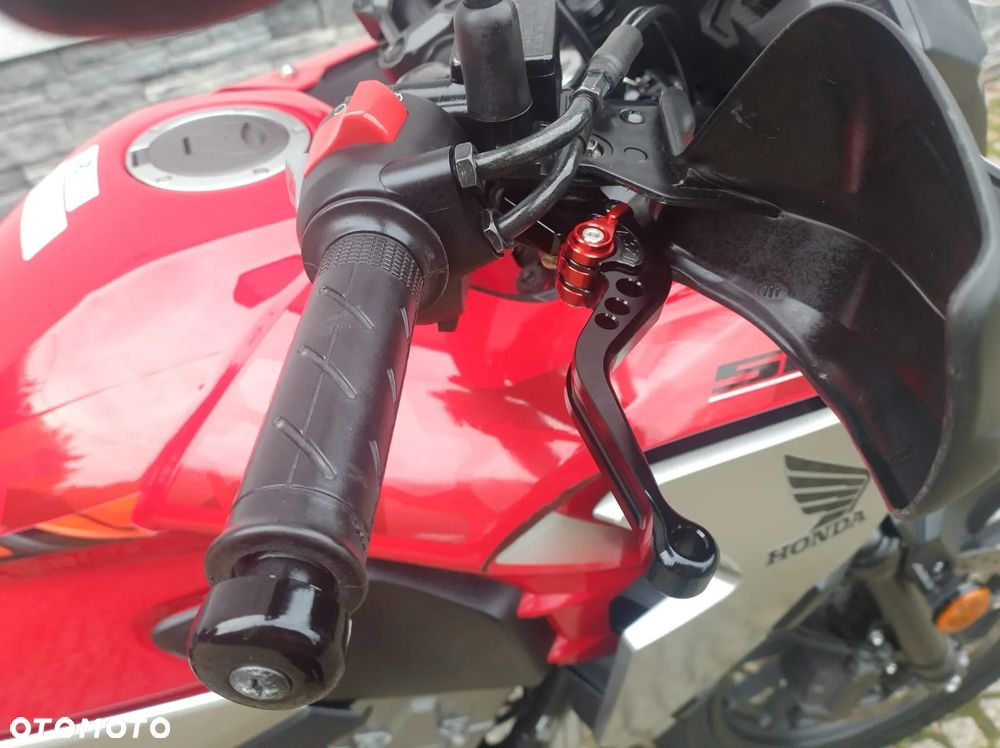 Honda CB - 11