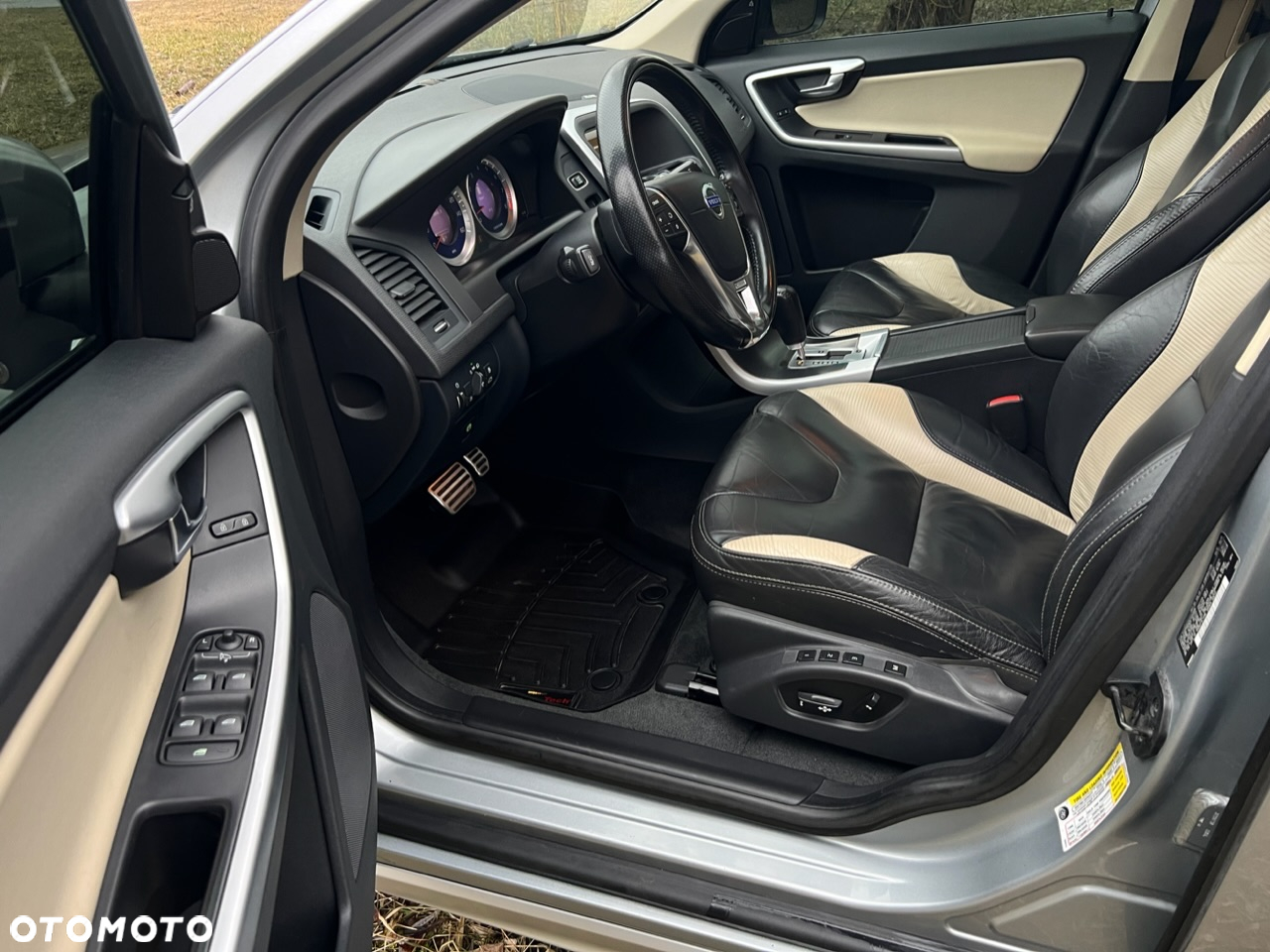 Volvo XC 60 T6 AWD R-Design - 19