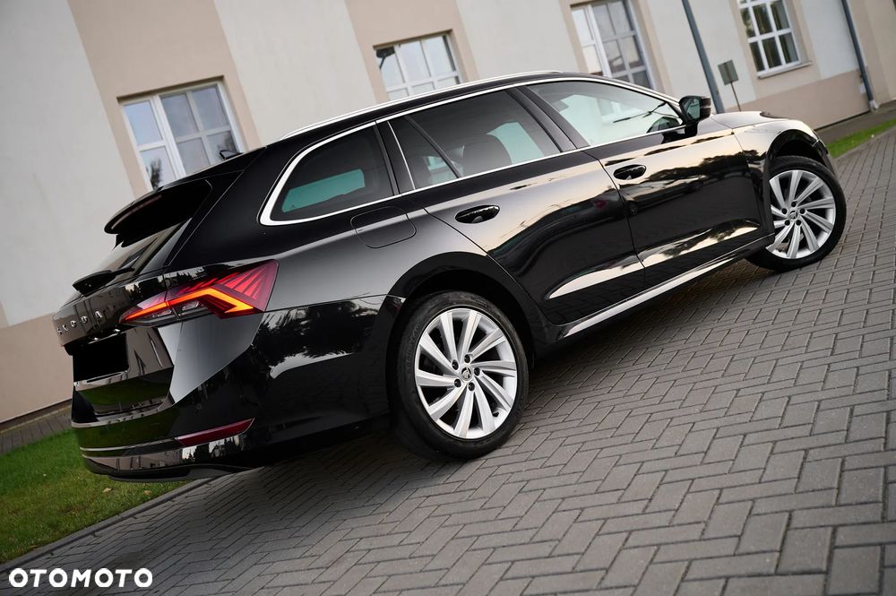 Skoda Octavia 2.0 TDI Style DSG - 3