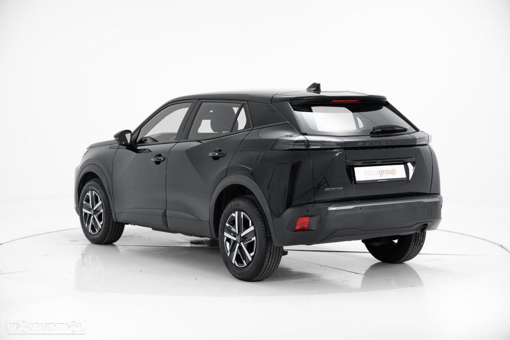 Peugeot 2008 1.2 PureTech Active — fotografia 4