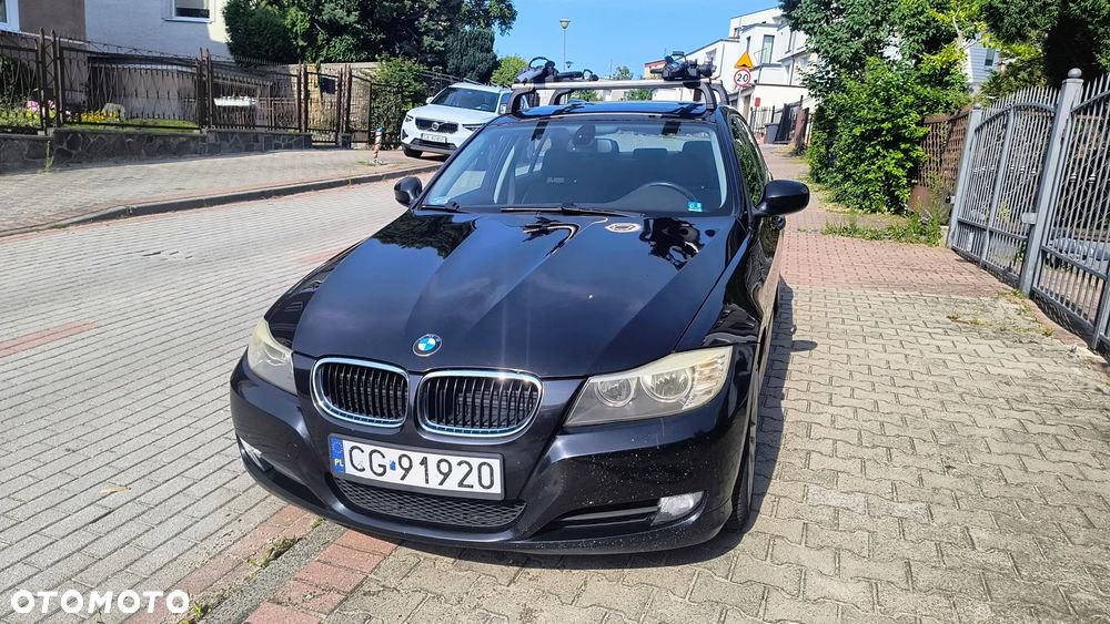 BMW Seria 3 318i - 1