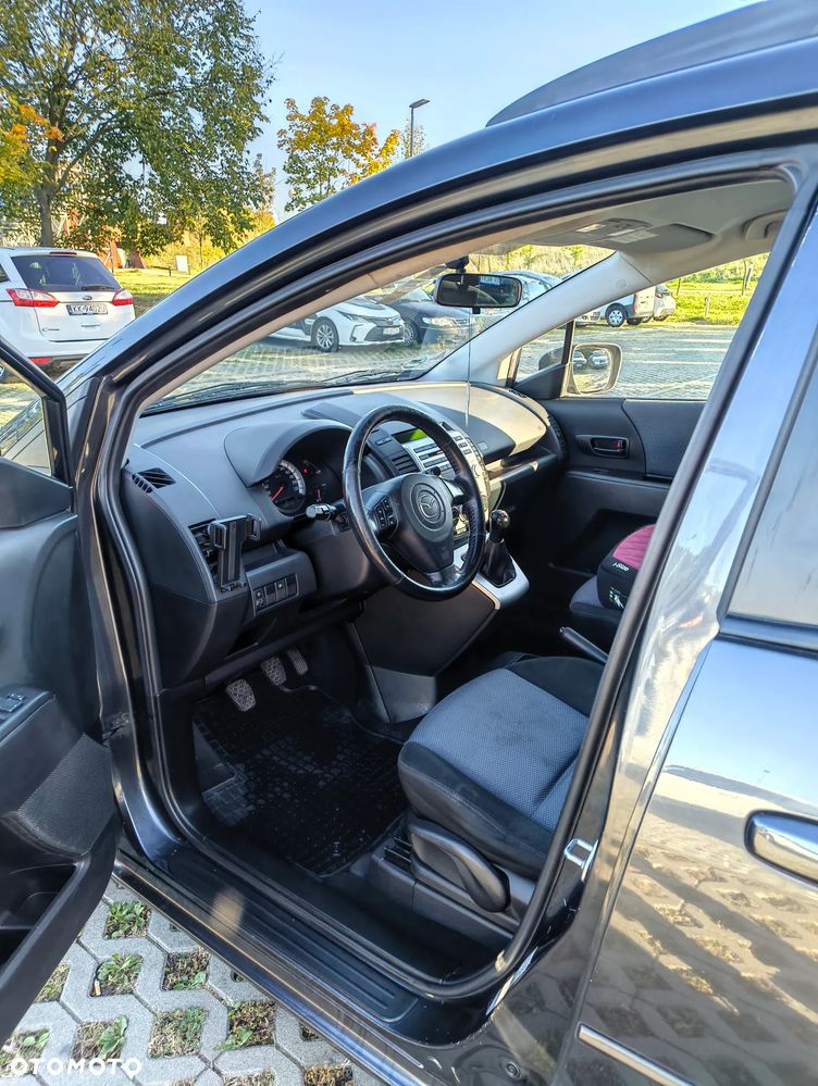 Mazda 5 - 9