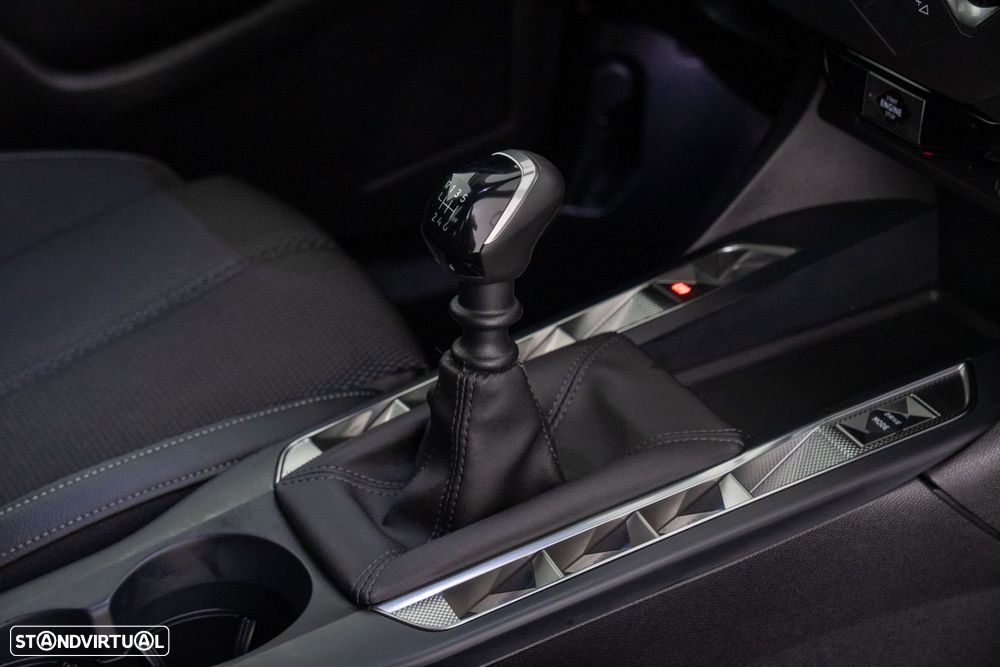 DS DS3 Crossback - 26