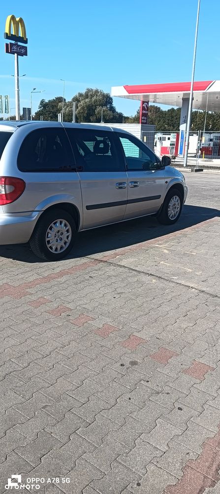 Chrysler Voyager 3.3 LX - 4