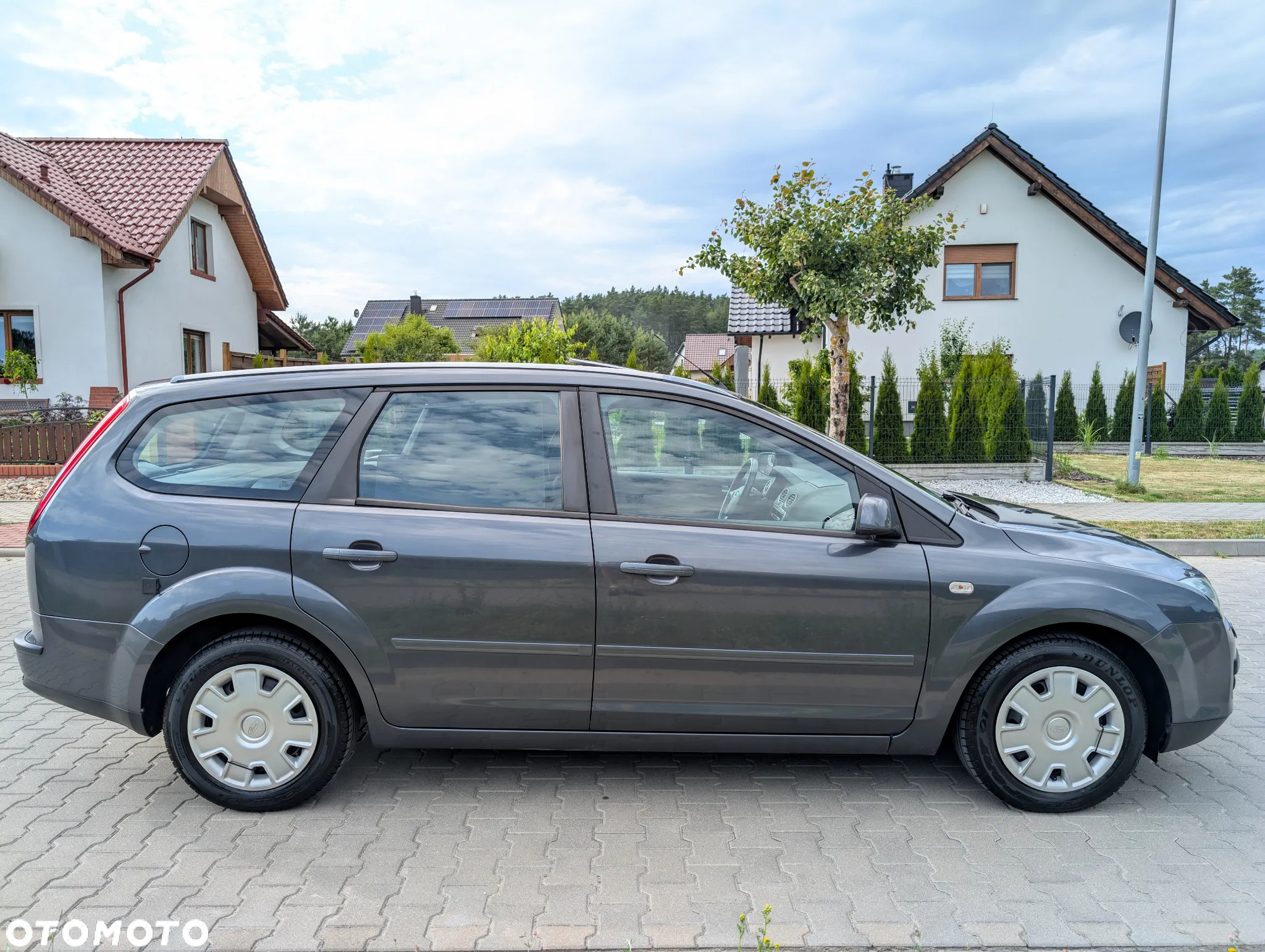 Ford Focus 1.6 16V Ghia - 29