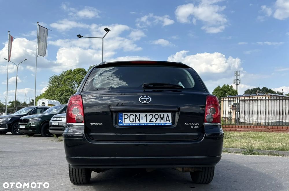 Toyota Avensis 2.0 D-4D - 7