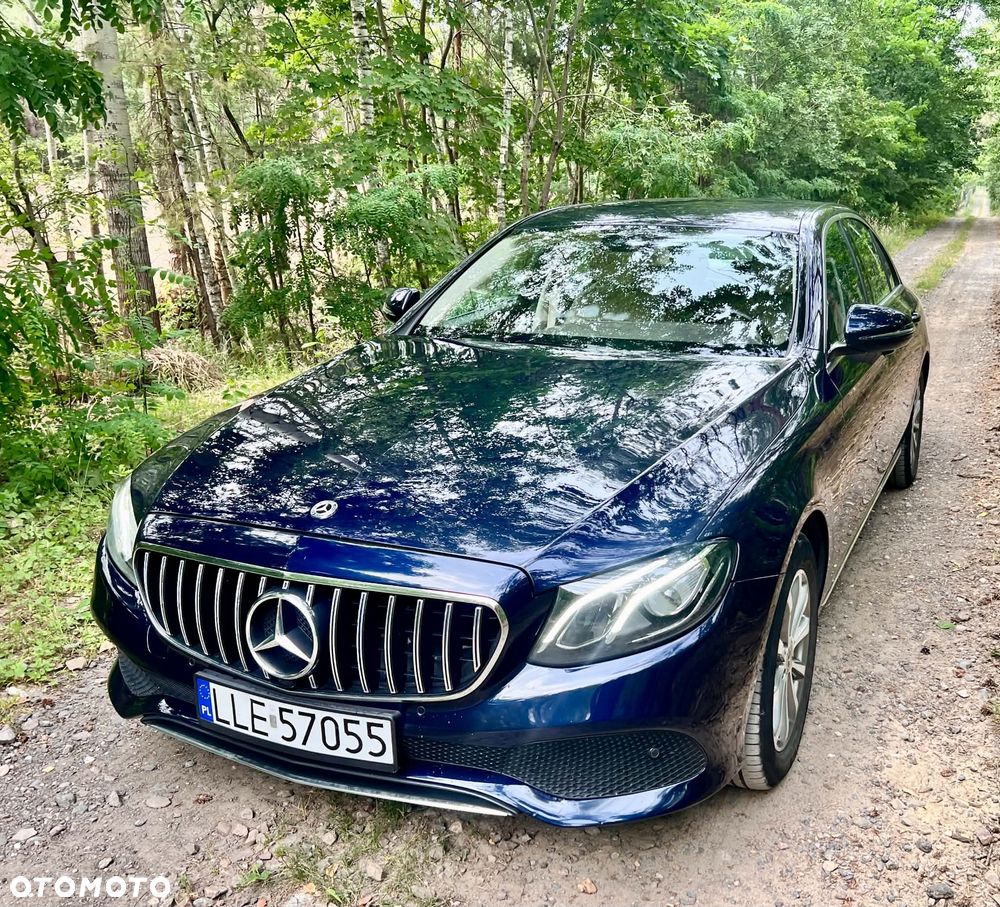 Mercedes-Benz Klasa E 220 d 4-Matic Business Edition 9G-TRONIC - 12