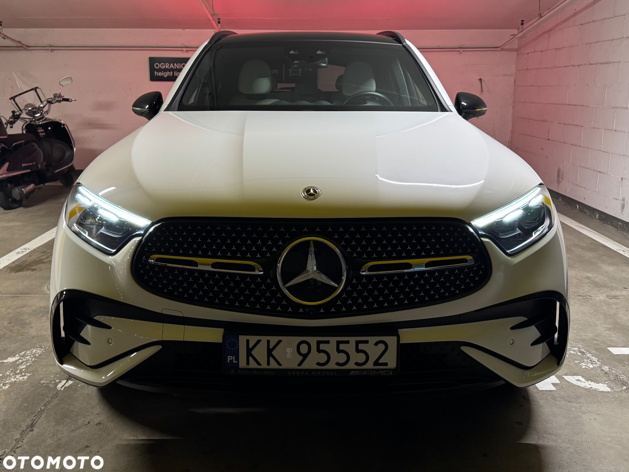Mercedes-Benz GLC 300 e 4-Matic AMG Line - 6