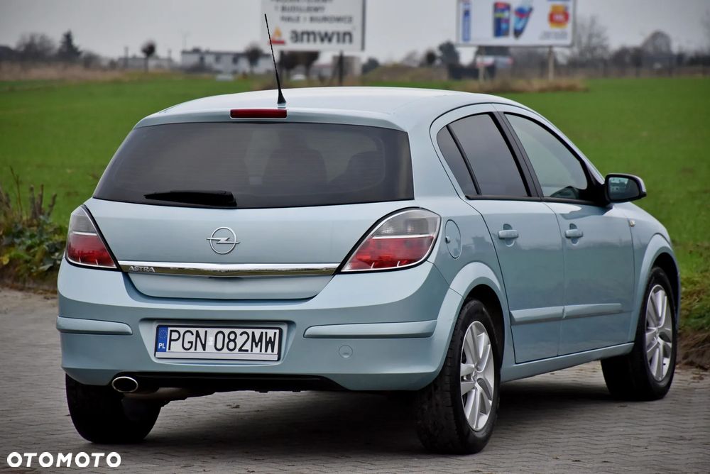Opel Astra 1.8 Innovation - 9