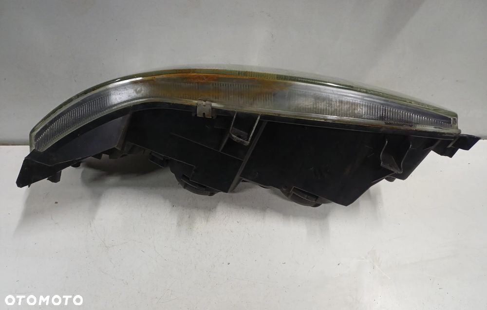 Lampa prawy przod volvo s60 I v70 II europa - 7