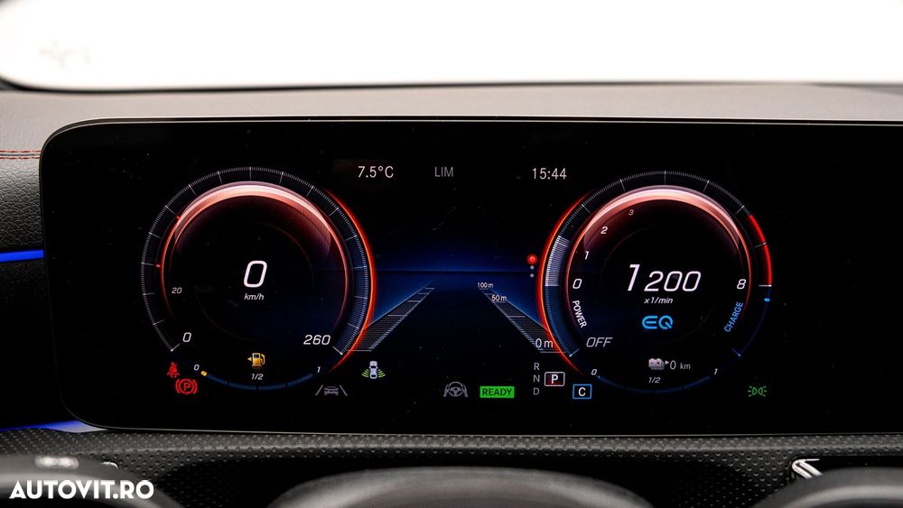 Mercedes-Benz CLA 250 e 8G-DCT AMG Line - 23