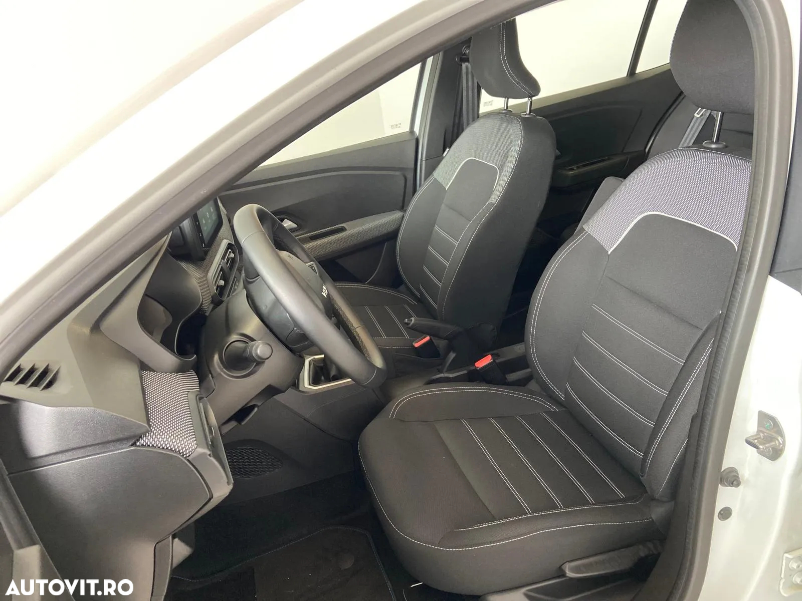 Dacia Logan TCe 90 MT6 Comfort - 8