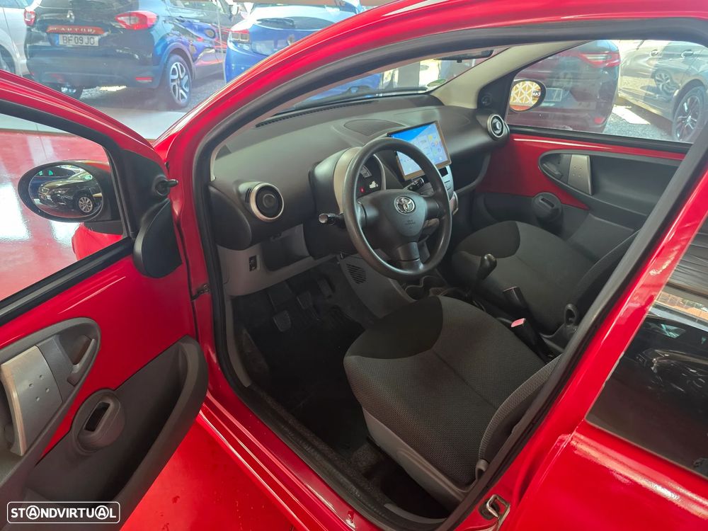 Toyota Aygo 1.0 + AC - 10