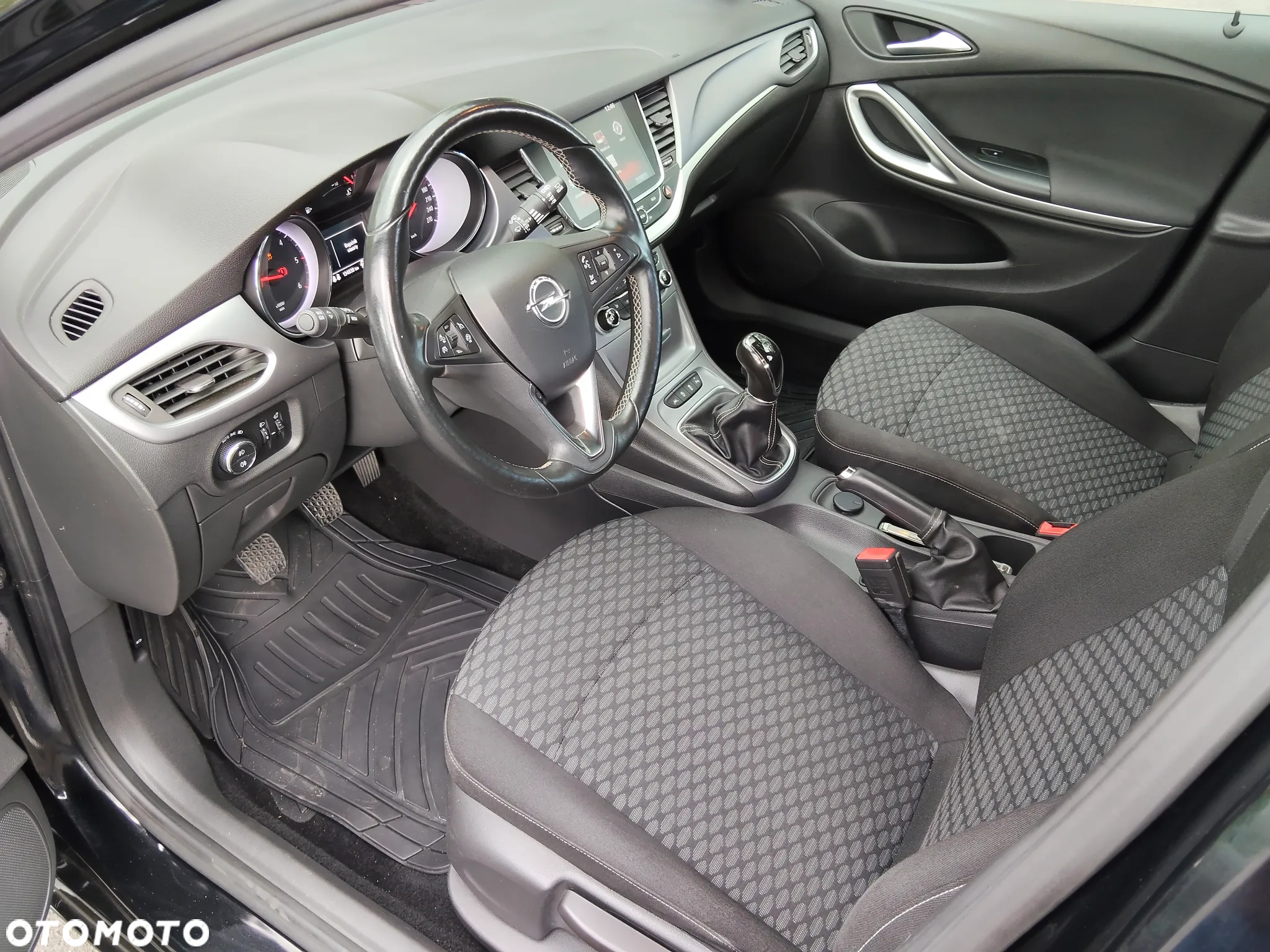 Opel Astra 1.6 CDTI Sports Tourer Active - 15